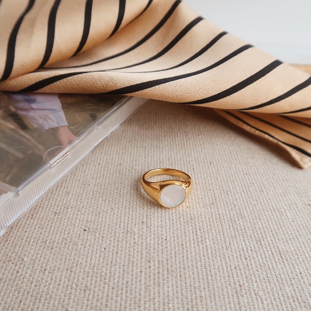 CLOSING SALE! 18K Gold Plated Mother of Pearl Ring - Picture 4 of 7